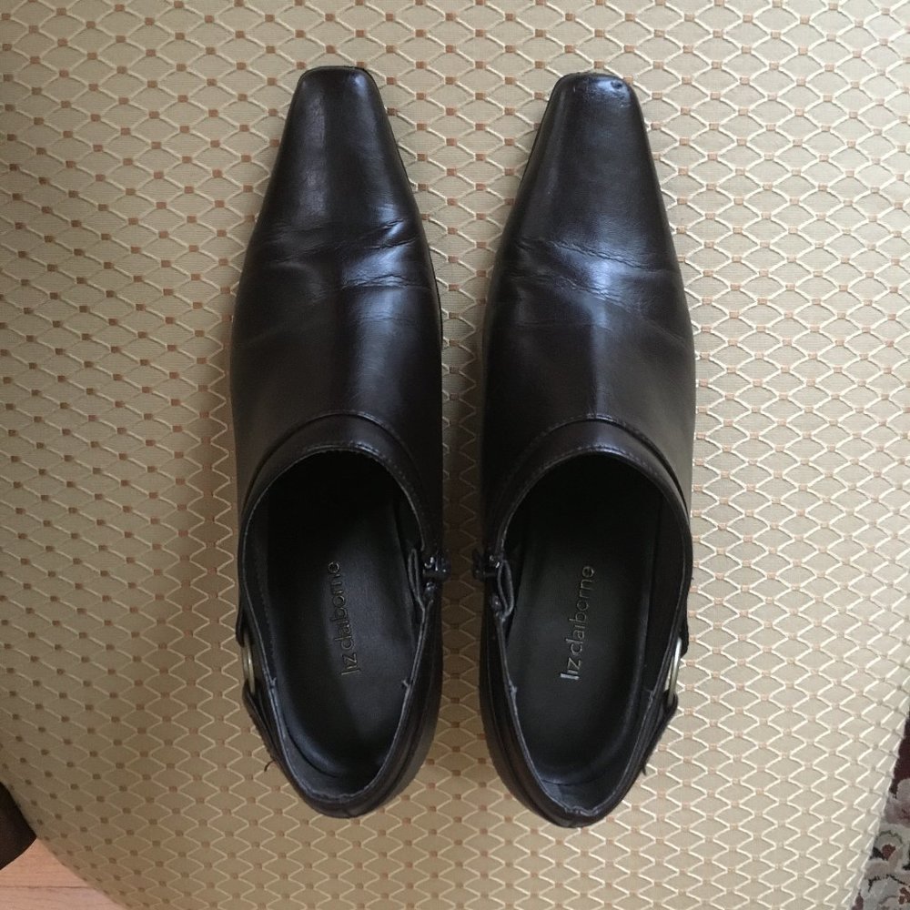 Liz Claiborne Brown Ankle bootie Size 8 1/2 w